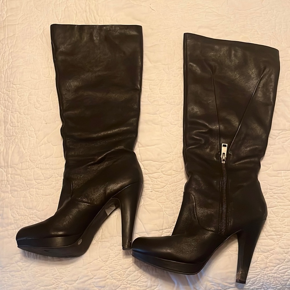Jessica Simpson size 8B black leather gently loved boots.